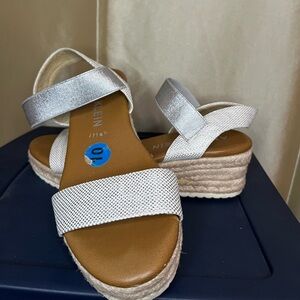 Women’s Anne Klein wedges size 10